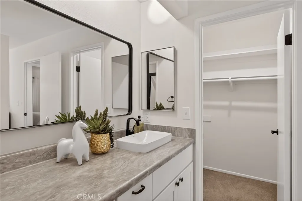 6716 Clybourn 157, North Hollywood, California 91606 home-pic-18