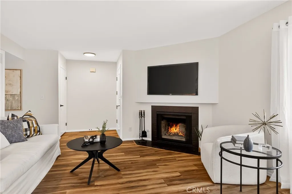 6716 Clybourn 157, North Hollywood, California 91606 home-pic-4