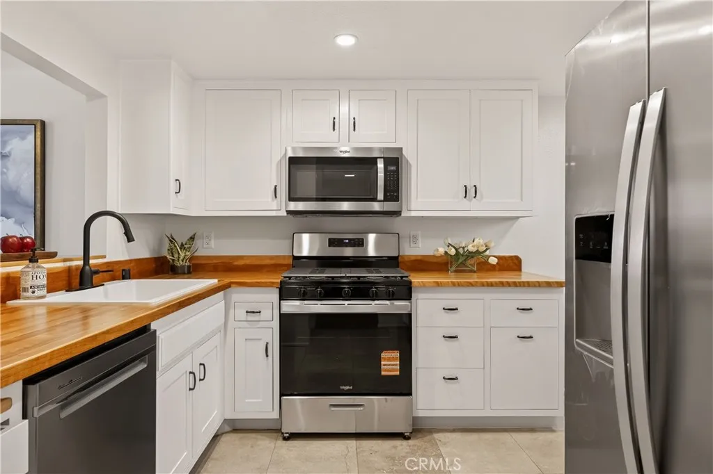 6716 Clybourn 157, North Hollywood, California 91606 home-pic-10