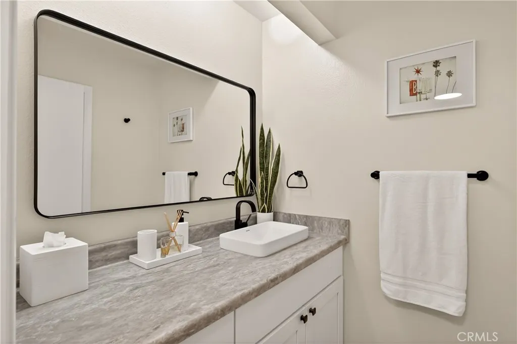 6716 Clybourn 157, North Hollywood, California 91606 home-pic-22