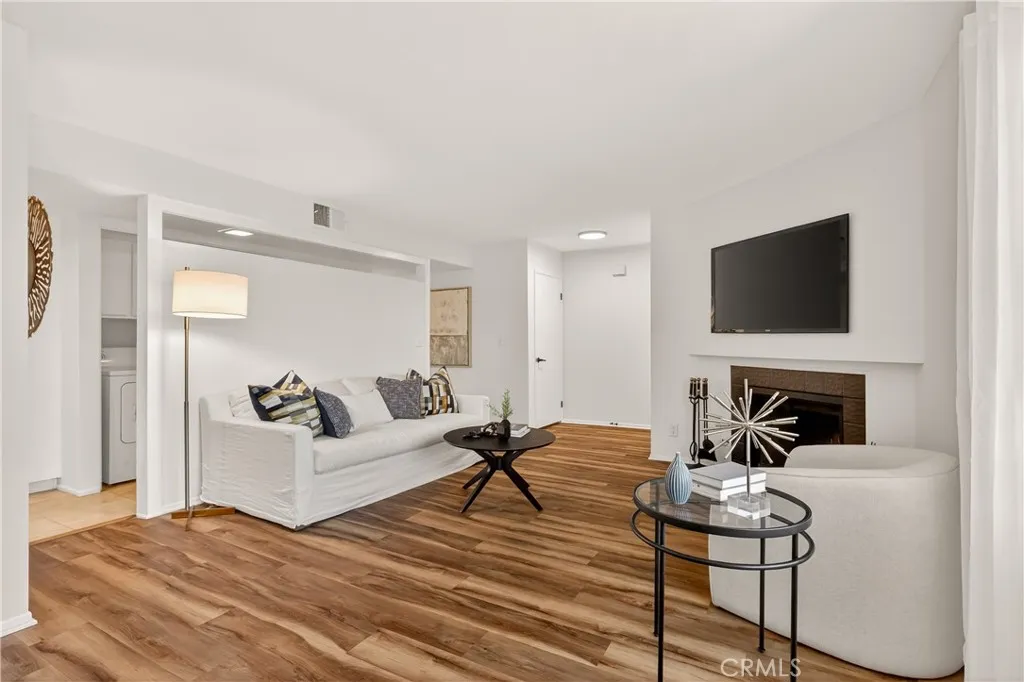 6716 Clybourn 157, North Hollywood, California 91606 home-pic-5