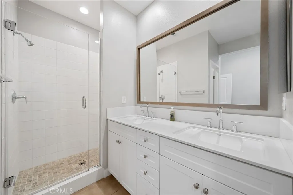 619 W Foothills Blvd 53, Glendora, California 91741 home-pic-20