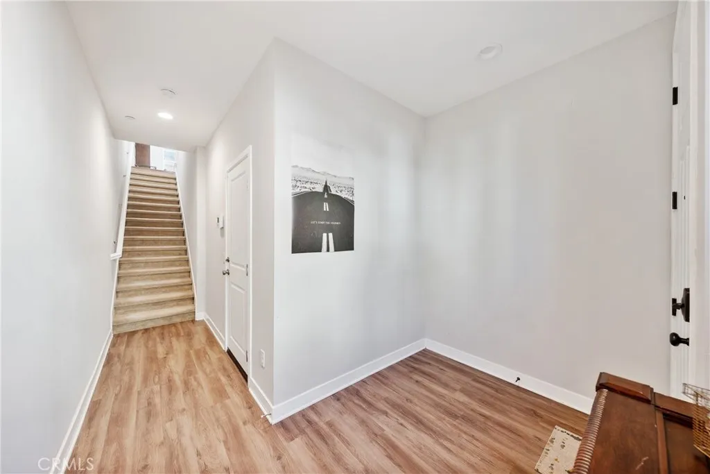619 W Foothills Blvd 53, Glendora, California 91741 home-pic-4