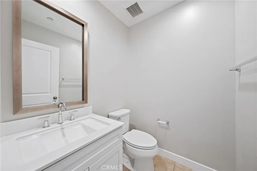 619 W Foothills Blvd 53, Glendora, California 91741 home-pic-14
