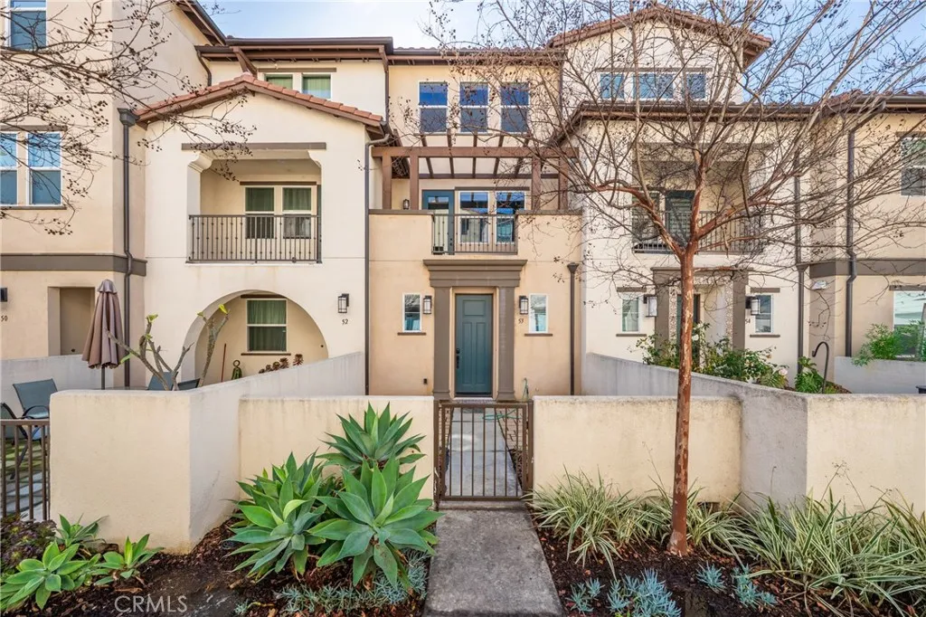 619 W Foothills Blvd 53, Glendora, California 91741 home-pic-1