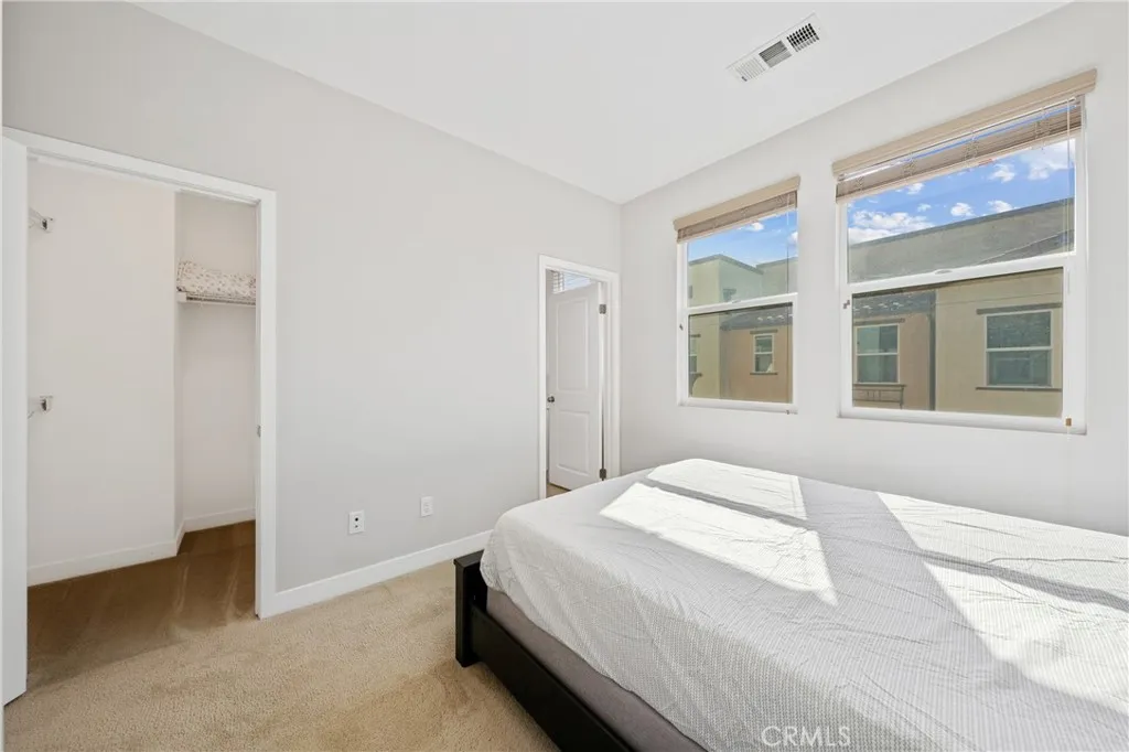 619 W Foothills Blvd 53, Glendora, California 91741 home-pic-18