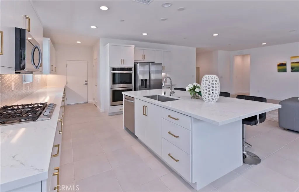 36017 Wallace St, Palm Desert, California 92211 home-pic-19