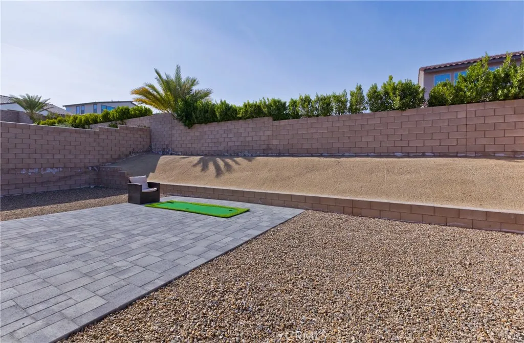 36017 Wallace St, Palm Desert, California 92211 home-pic-11