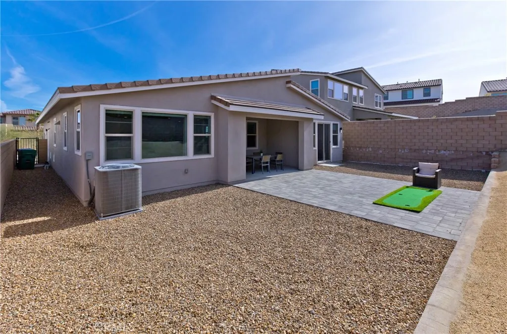 36017 Wallace St, Palm Desert, California 92211 home-pic-10