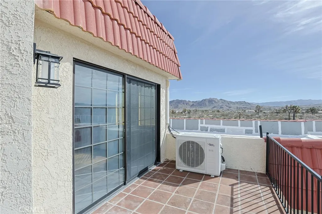 3150 Julcrest, Yucca Valley, California 92284 home-pic-50