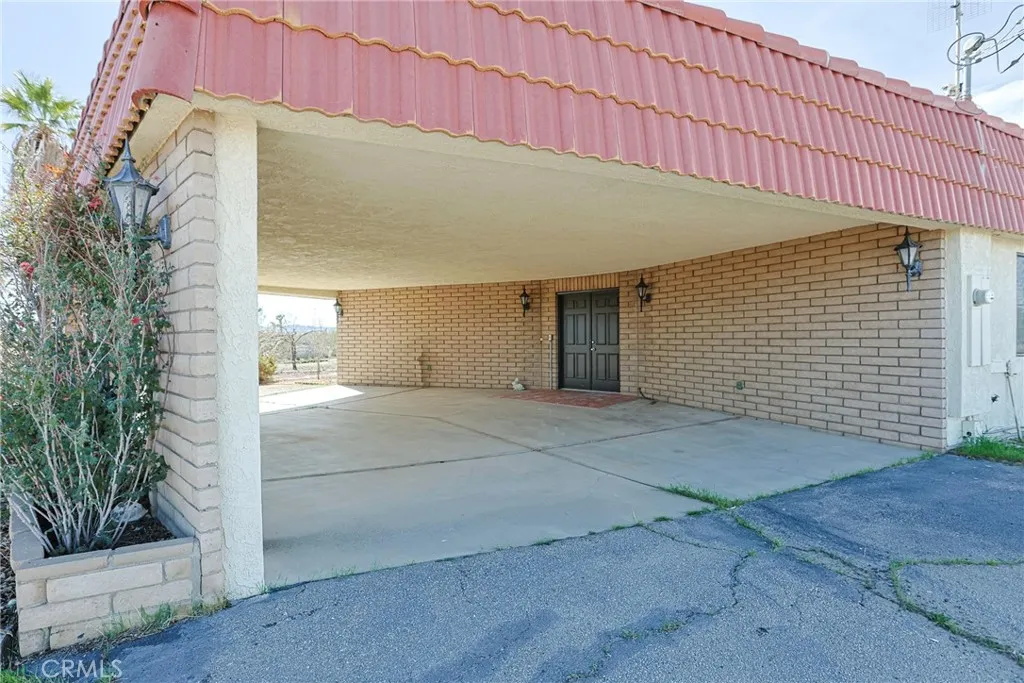 3150 Julcrest, Yucca Valley, California 92284 home-pic-5