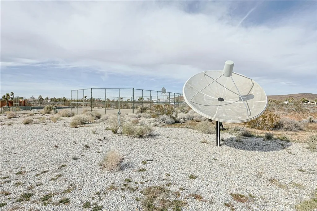 3150 Julcrest, Yucca Valley, California 92284 home-pic-62