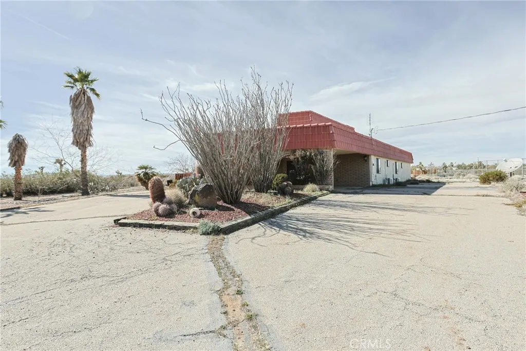 3150 Julcrest, Yucca Valley, California 92284 home-pic-3