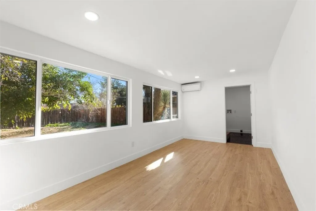 6431 Goleta, Yucca Valley, California 92284 home-pic-11
