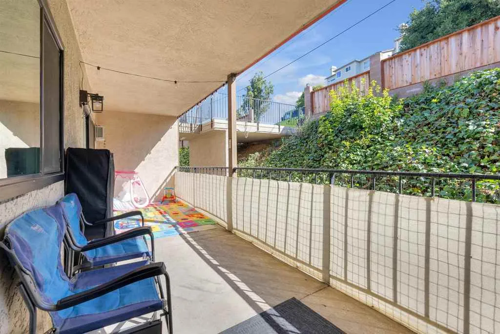 2500 2500 Miramar Ave 203, Castro Valley, California 94546 home-pic-16