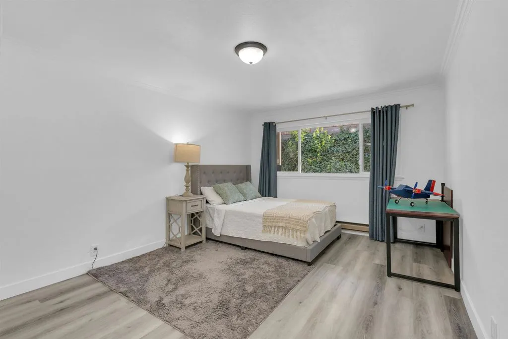 2500 2500 Miramar Ave 203, Castro Valley, California 94546 home-pic-10