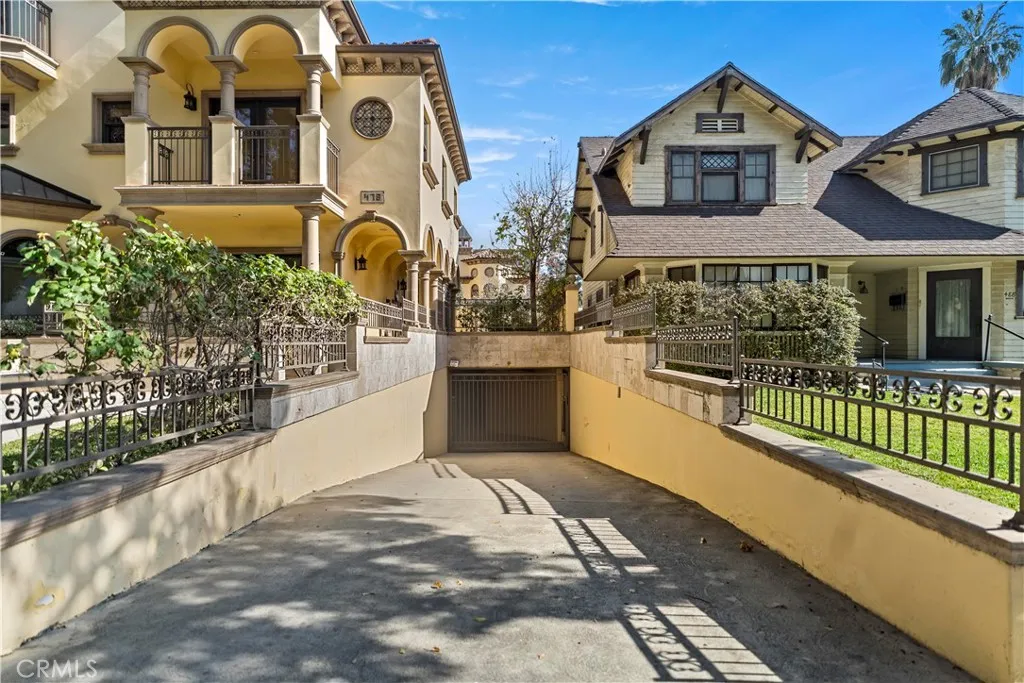 478 S Oakland Ave 2, Pasadena, California 91101 home-pic-31