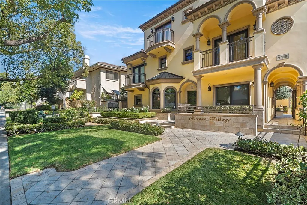 478 S Oakland Ave 2, Pasadena, California 91101 home-pic-41