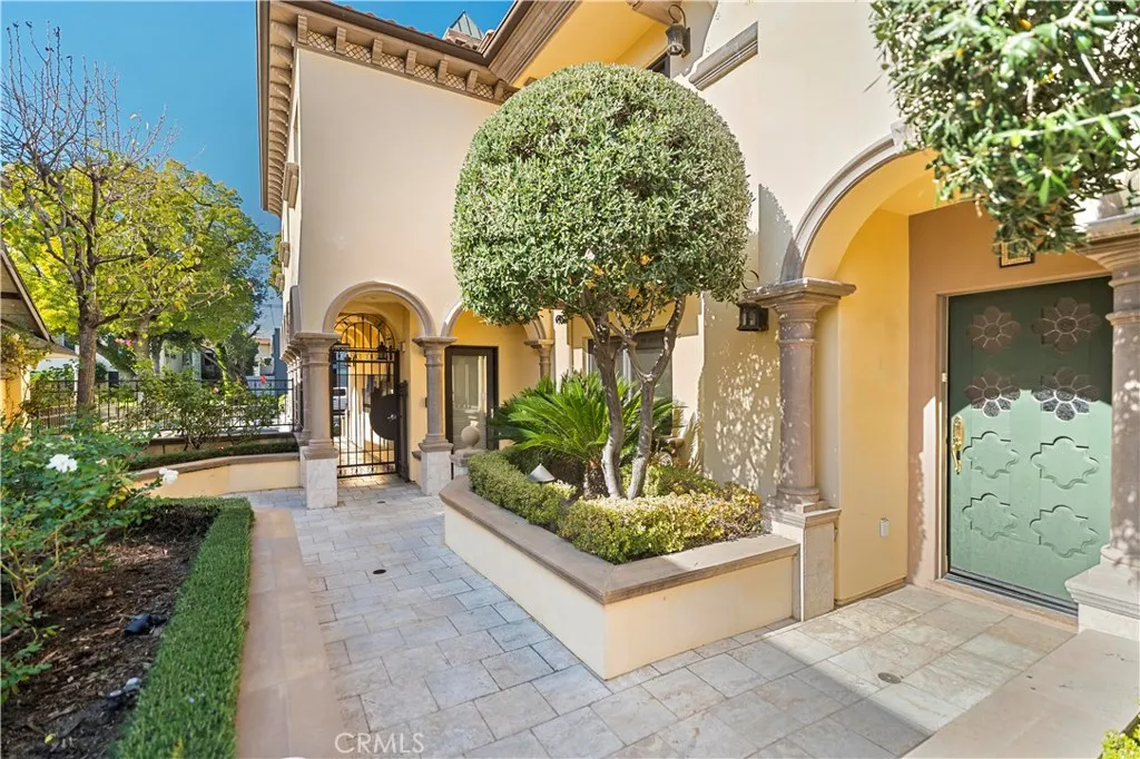 478 S Oakland Ave 2, Pasadena, California 91101 home-pic-4