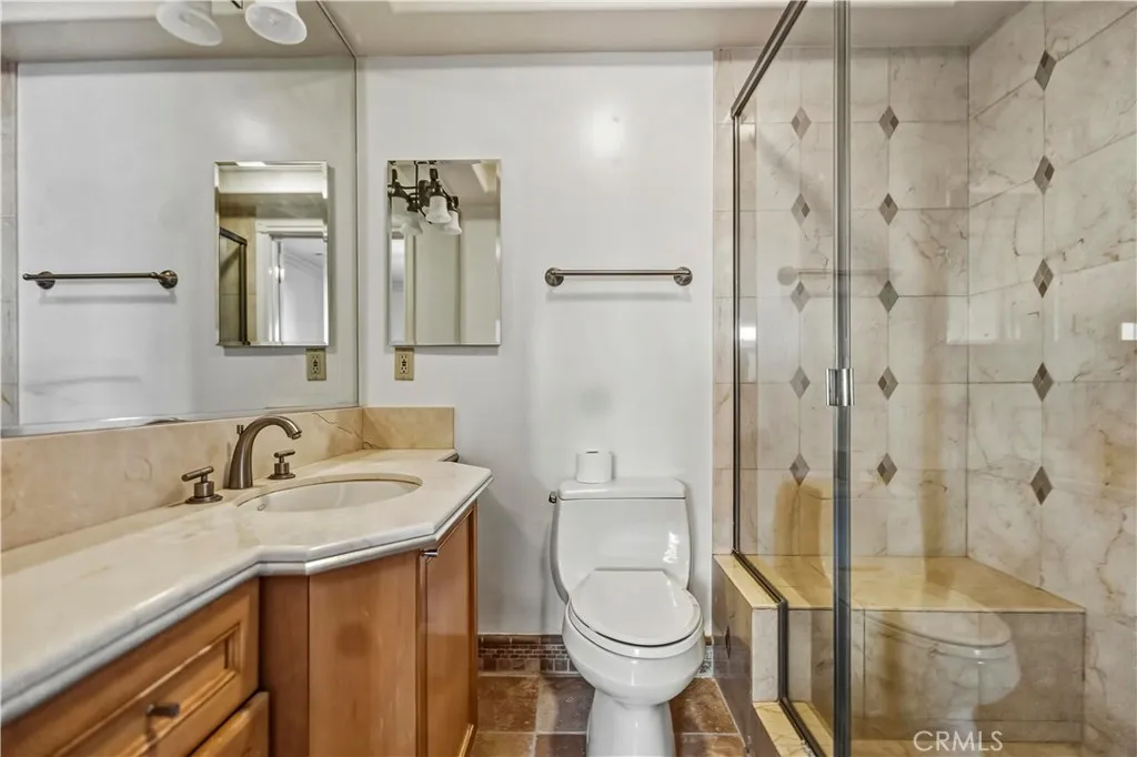 478 S Oakland Ave 2, Pasadena, California 91101 home-pic-22