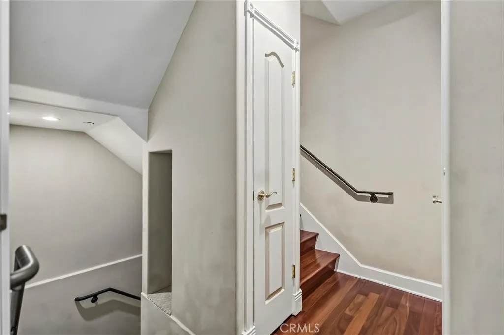 478 S Oakland Ave 2, Pasadena, California 91101 home-pic-11