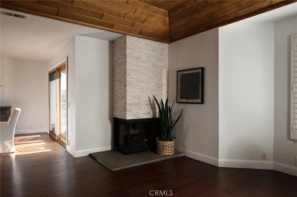 6215 Malaga Court, Long Beach, California 90803 home-pic-20