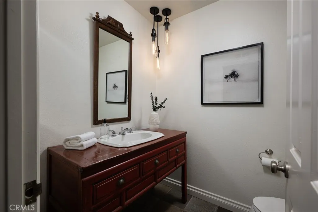 6215 Malaga Court, Long Beach, California 90803 home-pic-25