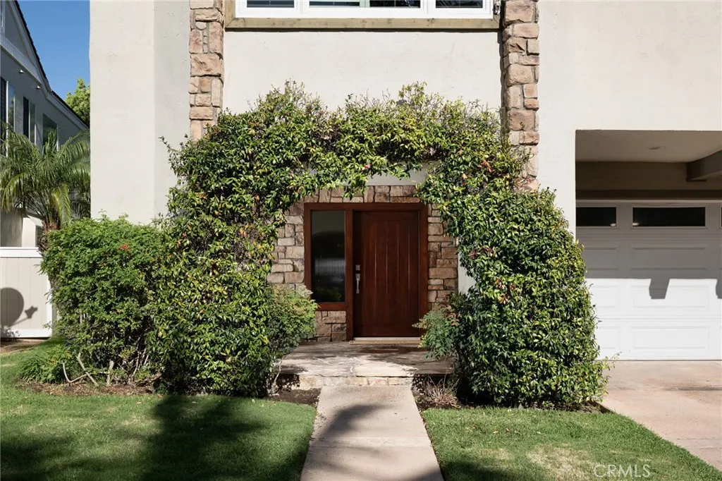 6215 Malaga Court, Long Beach, California 90803 home-pic-5