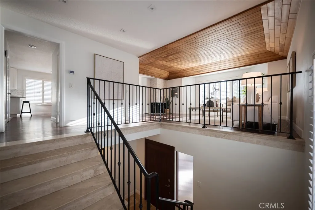 6215 Malaga Court, Long Beach, California 90803 home-pic-8
