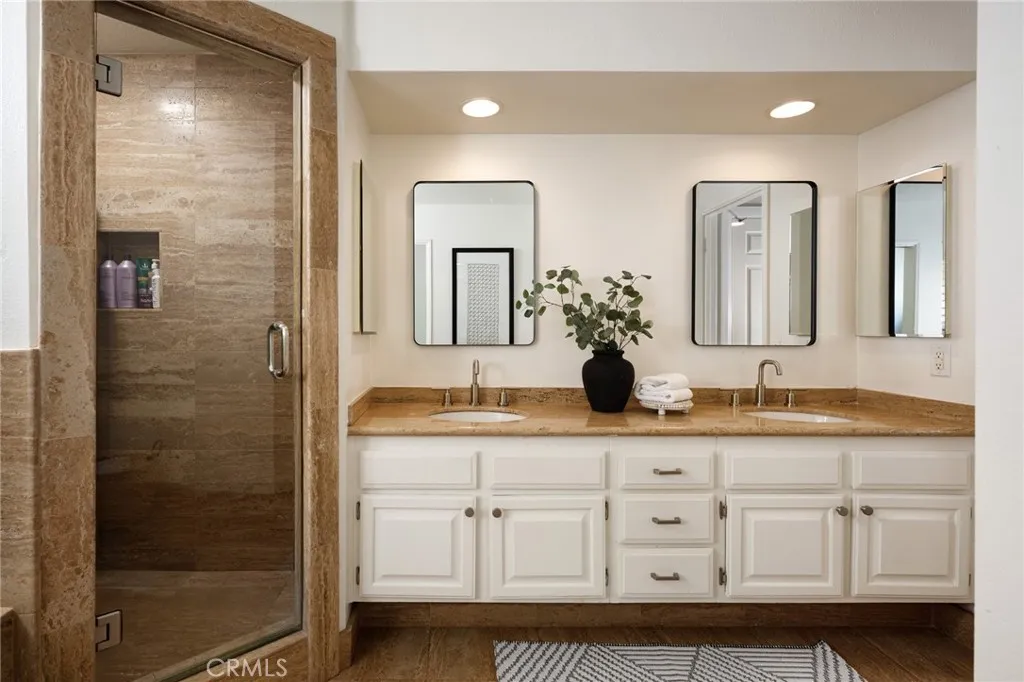 6215 Malaga Court, Long Beach, California 90803 home-pic-33