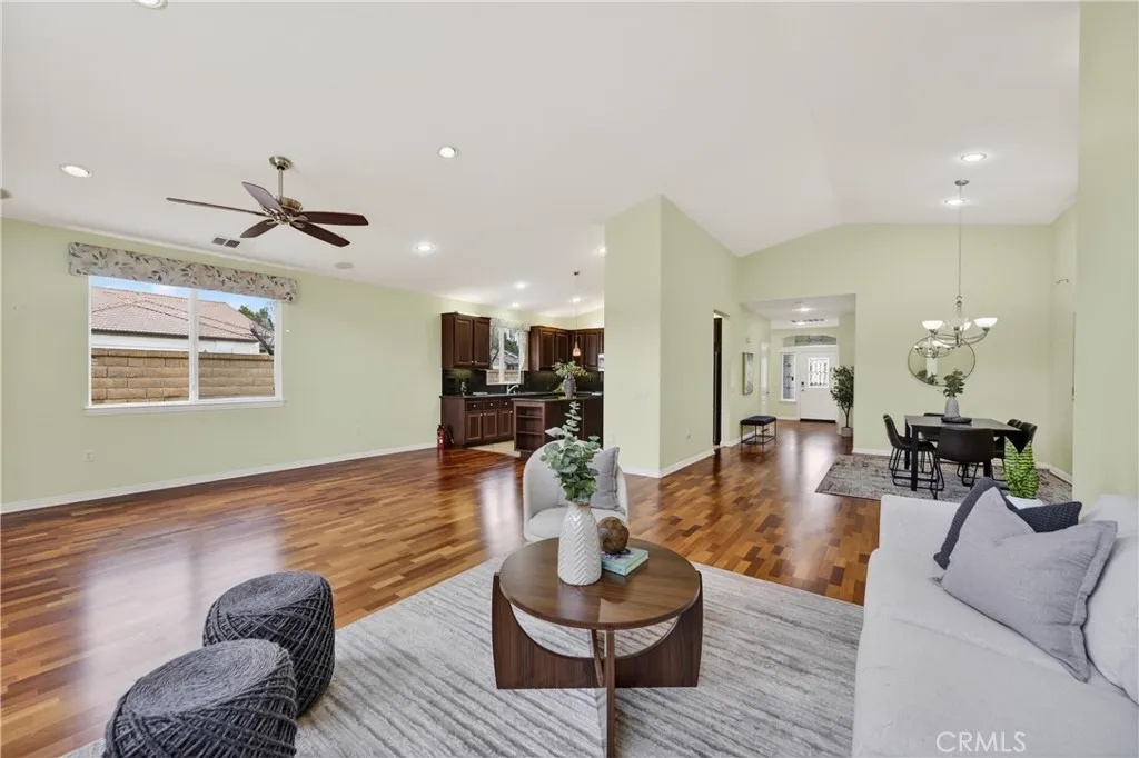399 Cabrera, Hemet, California 92545 home-pic-7