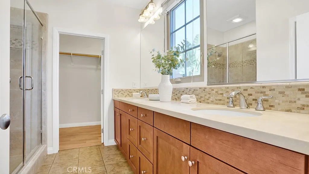 74 Bianco, Irvine, California 92618 home-pic-17