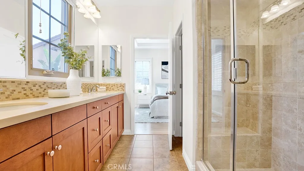 74 Bianco, Irvine, California 92618 home-pic-20