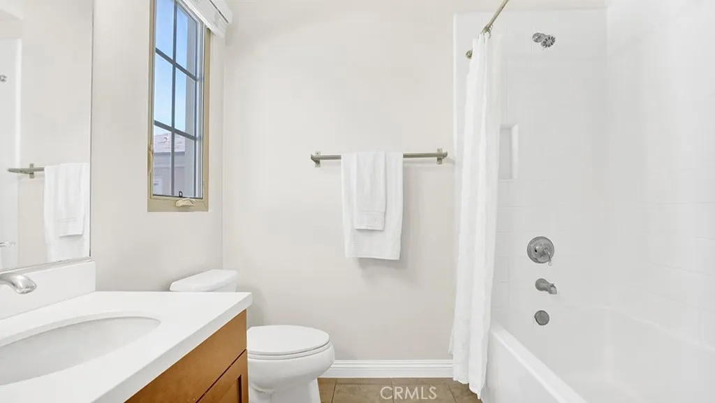 74 Bianco, Irvine, California 92618 home-pic-23