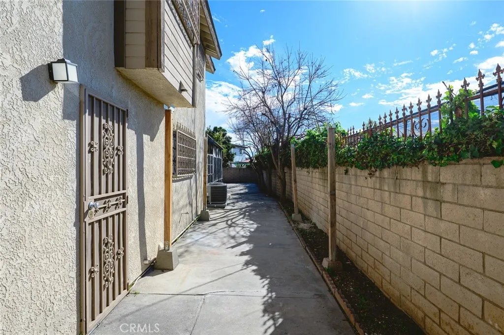 2555 Angelus Ave, Rosemead, California 91770 home-pic-9