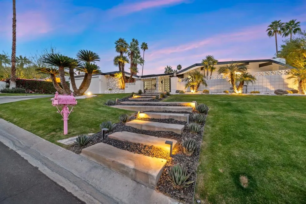 1326 N Rose Avenue, Palm Springs, California 92262 home-pic-1