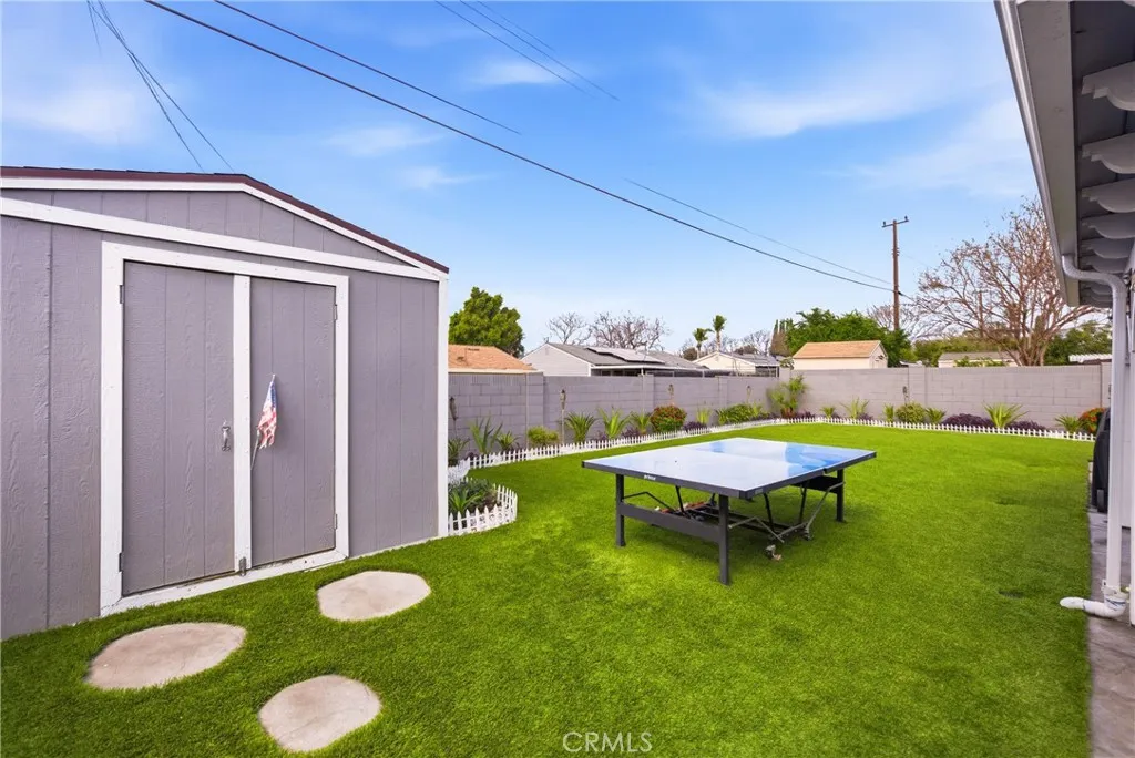 2235 Clover, Simi Valley, California 93065 home-pic-14