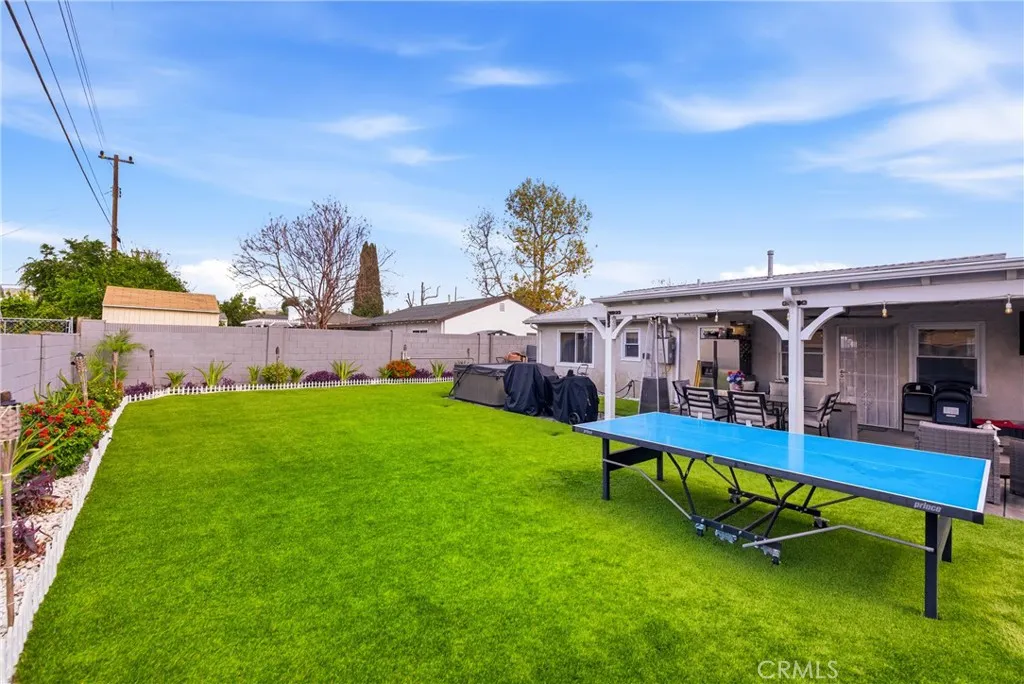 2235 Clover, Simi Valley, California 93065 home-pic-12
