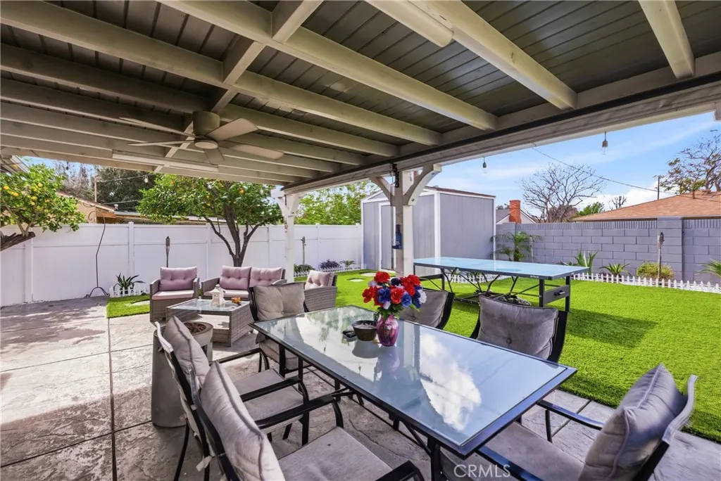 2235 Clover, Simi Valley, California 93065 home-pic-11