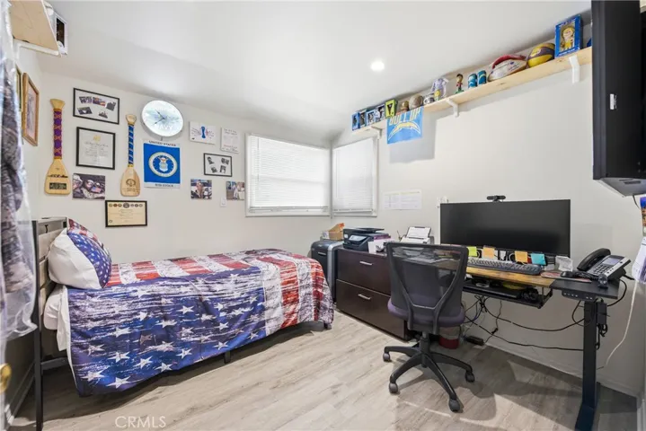 2235 Clover, Simi Valley, California 93065