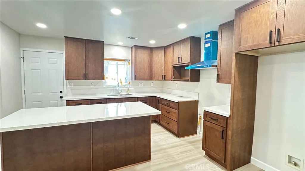 1488 W. 7th Street, San Bernardino, California 92411 home-pic-8
