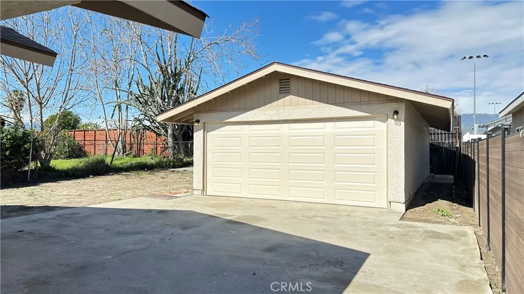 1488 W. 7th Street, San Bernardino, California 92411 home-pic-18