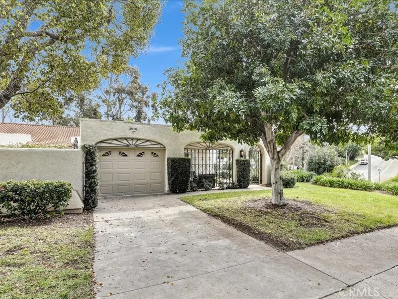 3516 Bahia Blanca W C, Laguna Woods, California 92637 home-pic-3