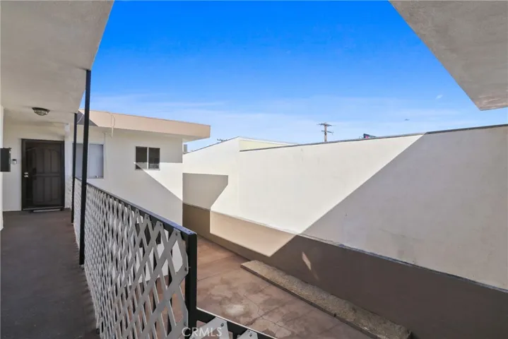 2nd floor walkway