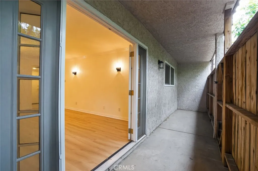 17847 Beneda Ln 4, Canyon Country, California 91351 home-pic-12