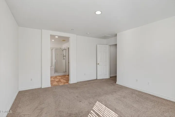 716 Ibiz Ln
