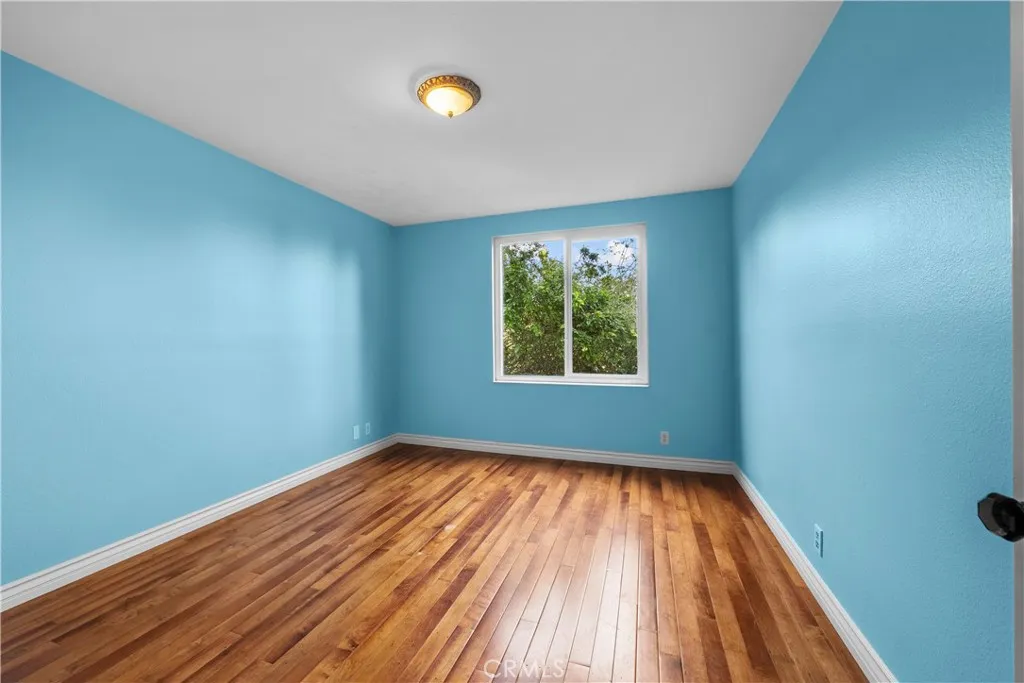 11926 Rexbon, Granada Hills, California 91344 home-pic-24