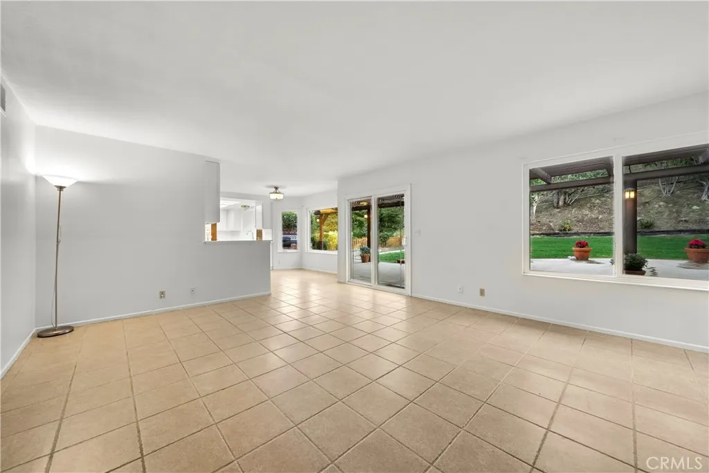 11926 Rexbon, Granada Hills, California 91344 home-pic-14