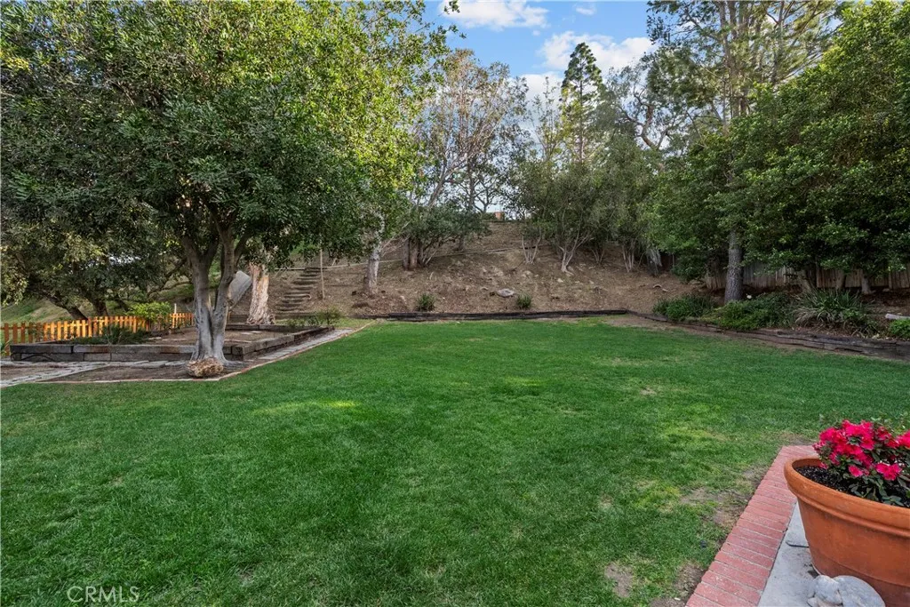 11926 Rexbon, Granada Hills, California 91344 home-pic-37