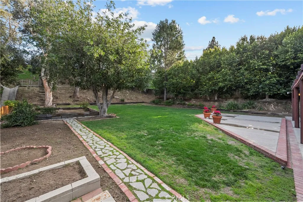 11926 Rexbon, Granada Hills, California 91344 home-pic-35